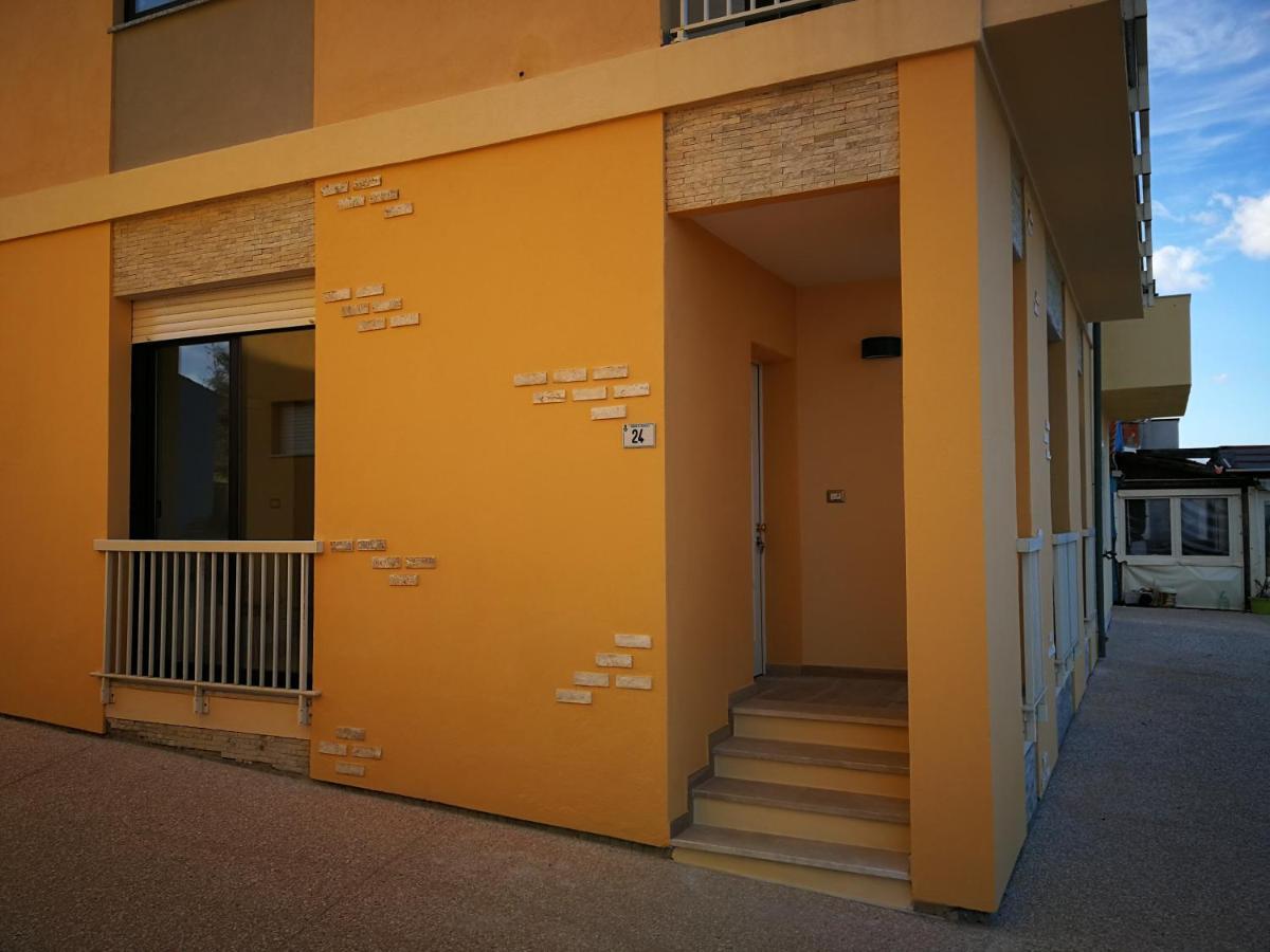Santa Lucia Fronte Mare Apartment Екстериор снимка
